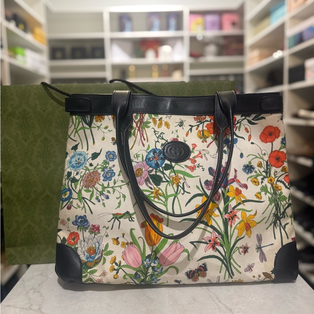 Gucci  Rare Floral-print Tote Bag, vintage Collectible canvas  leather trim EUC